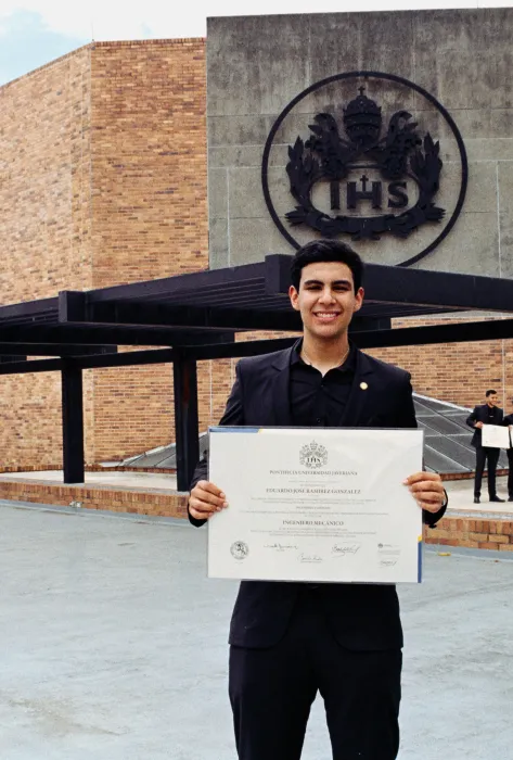 “Mi principal fuente de inspiración es el conocimiento”, José Ramírez, estudiante de Ingeniería Mecánica